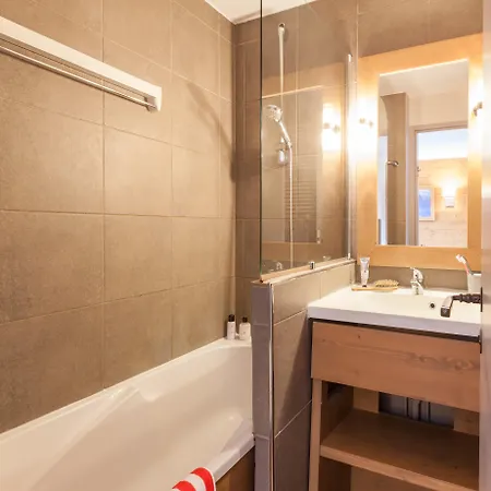 Pierre & L'ours Blanc Aparthotel 3*