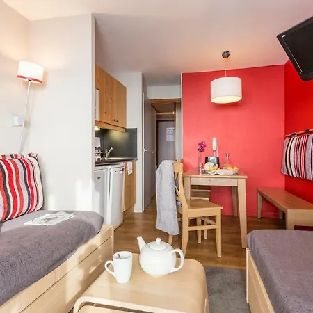 Pierre & L'ours Blanc Aparthotel 3*